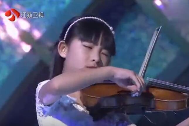 了不起的孩子：11岁女孩一段小提琴曲，犹如一场听觉盛宴！