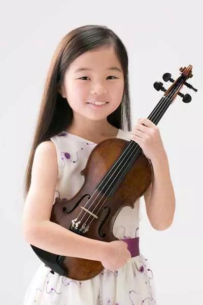 11岁小提琴女孩村田夏帆，受邀俄罗斯音比赛开幕式演出
